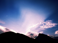 在线轰炸机免费版